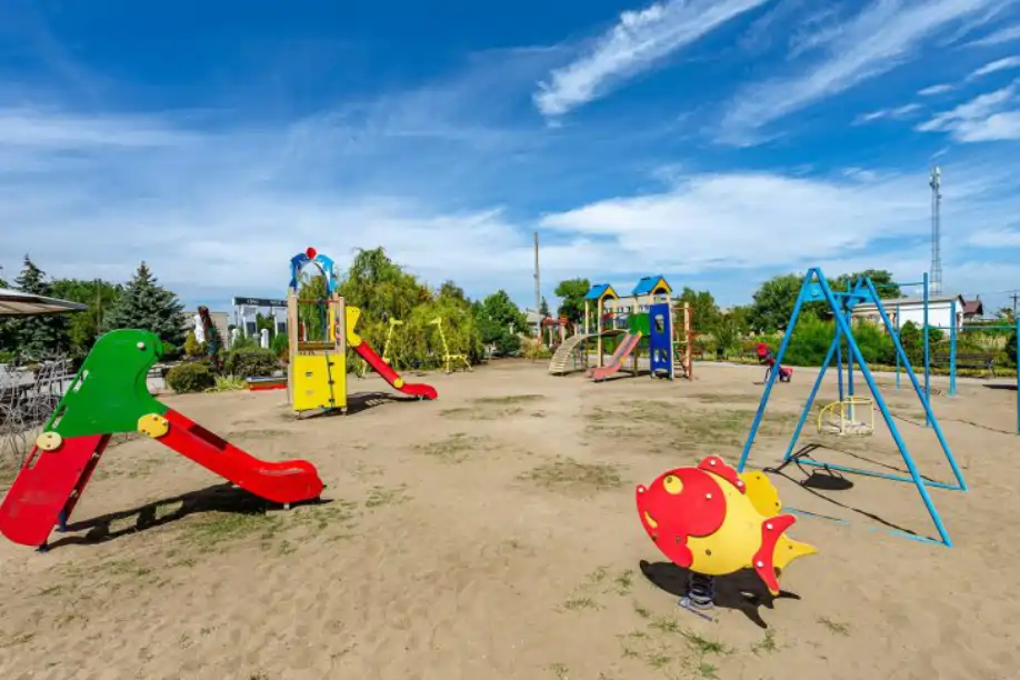 Детская площадка в Урзуфе